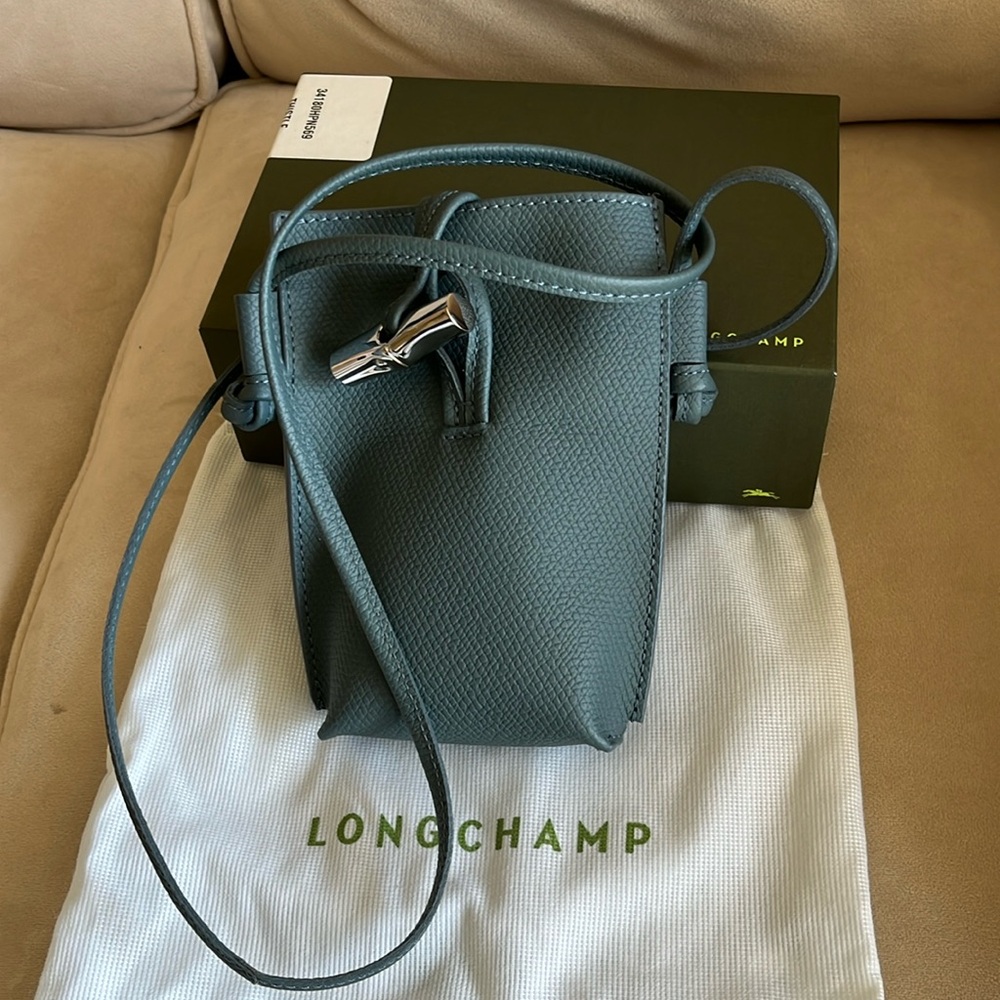 Authentic Longchamp ROSEAU PHONE CASE WITH LACE (color Thistle)